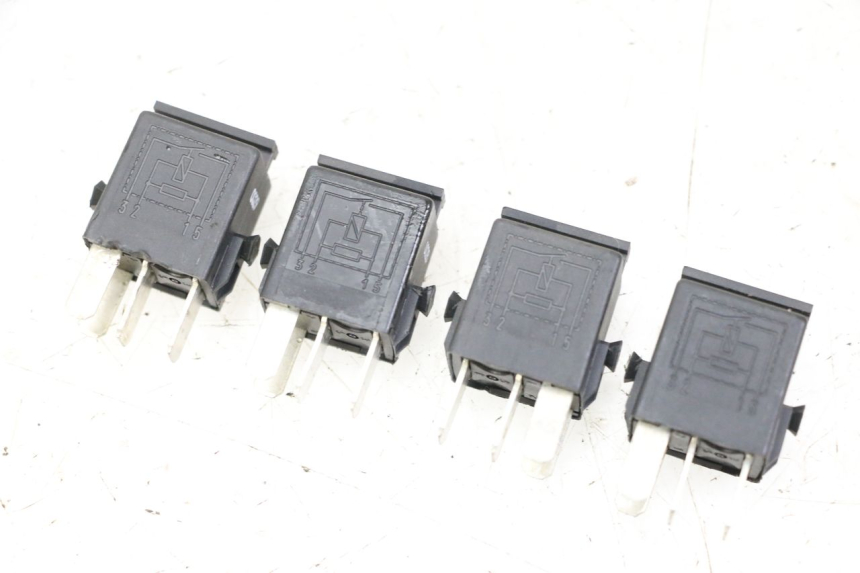 photo de RELÉ ELÉCTRICO BMW C1 125 (2000 - 2003) - Vista principal