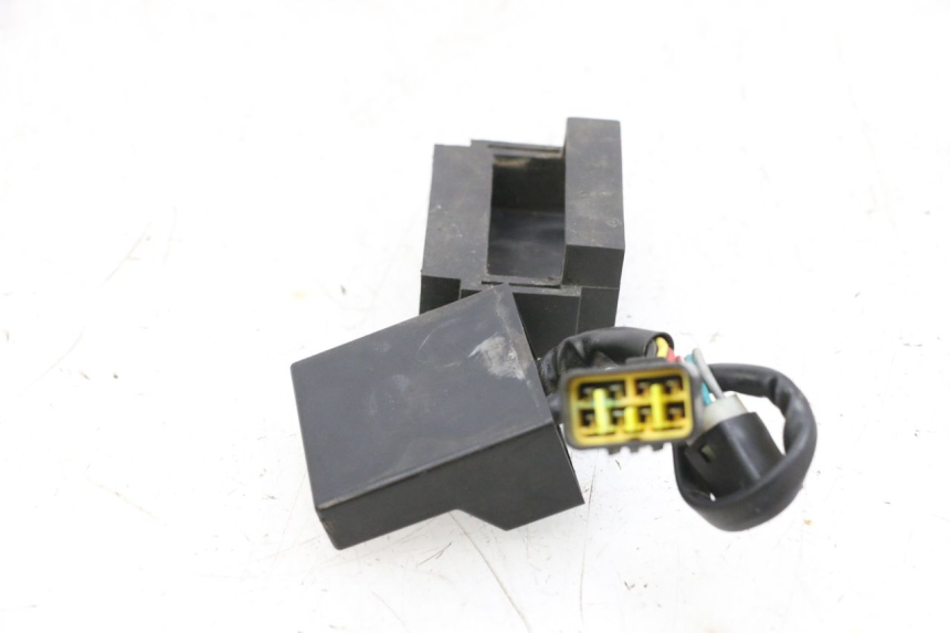 photo de RELE MAG POWER BOMBERS 4T 50 (2016 - 2026) - Primer plano técnico