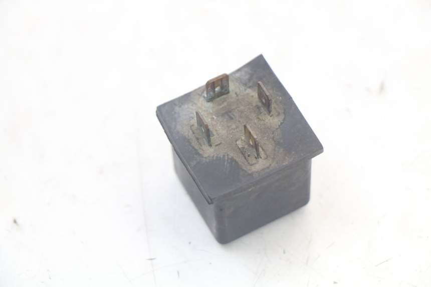 photo de RELÉ ELÉCTRICO MBK BOOSTER SPIRIT 50 (2004 - 2017) - Zoom estado de uso