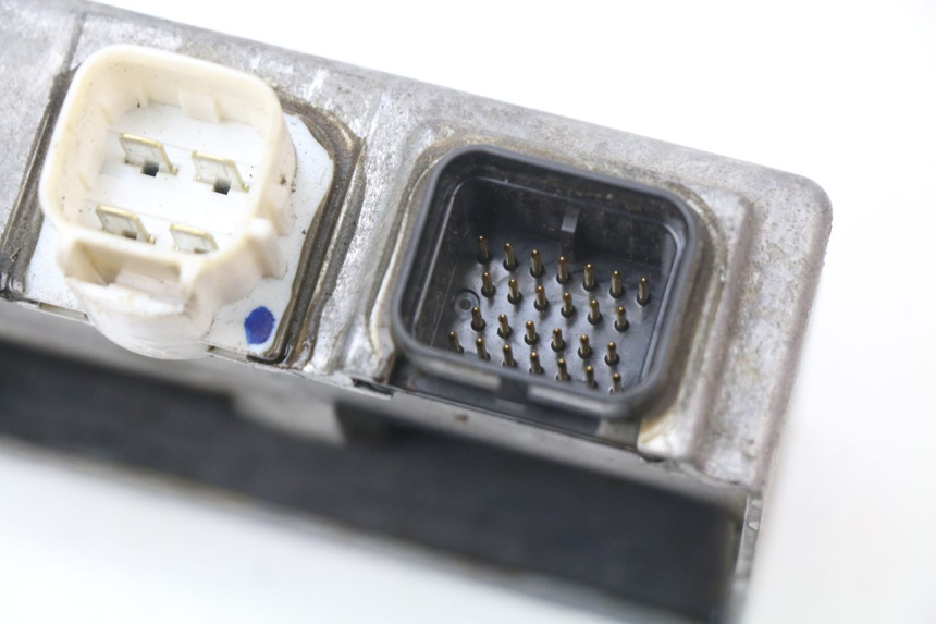 photo de RELÉ ELÉCTRICO SUZUKI BURGMAN 650 (2002 - 2004) - Otra perspectiva