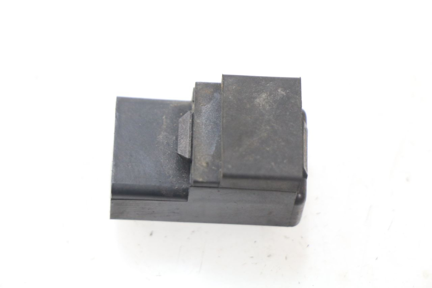 photo de RELé ELéCTRICO SUZUKI BURGMAN 125 (2007 - 2014) - Zoom estado de uso