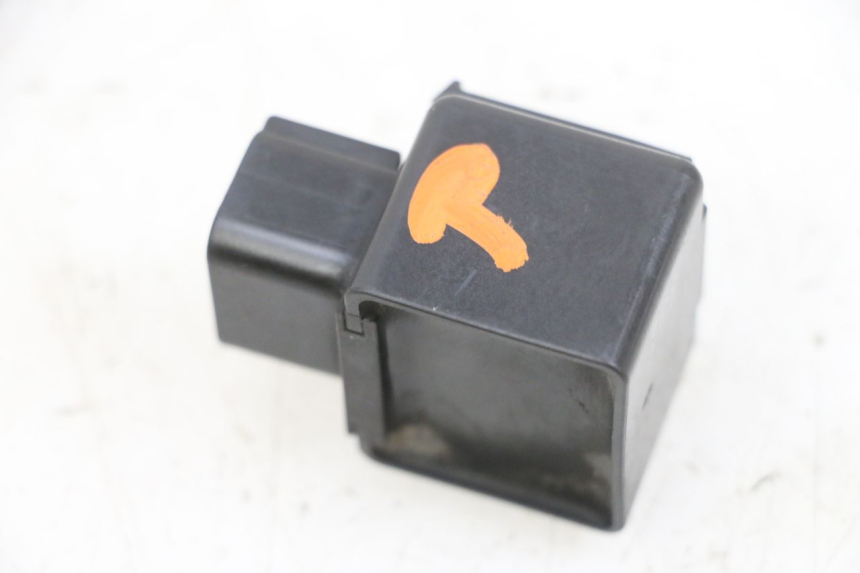 photo de RELE SUZUKI BURGMAN 650 (2013 - 2020) - Otra perspectiva