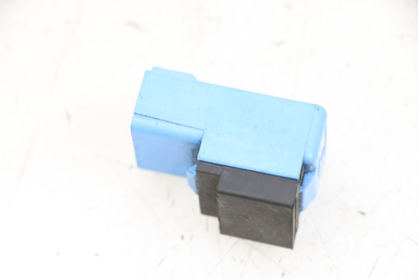 photo de RELE SUZUKI BURGMAN 650 (2013 - 2020) - Otra perspectiva