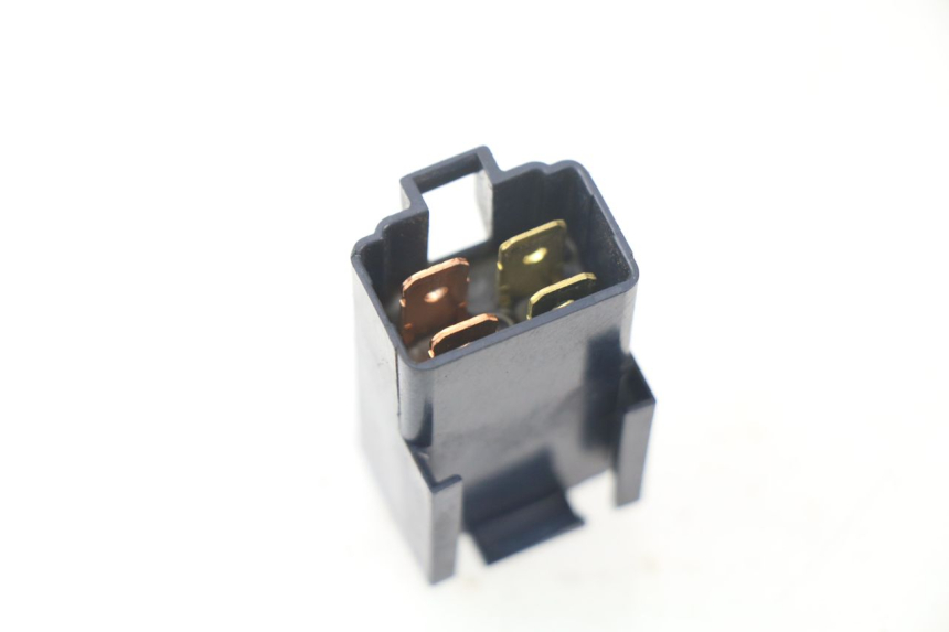 photo de RELÉ ELÉCTRICO YAMAHA BW'S BWS 125 (2010 - 2013) - Otra perspectiva