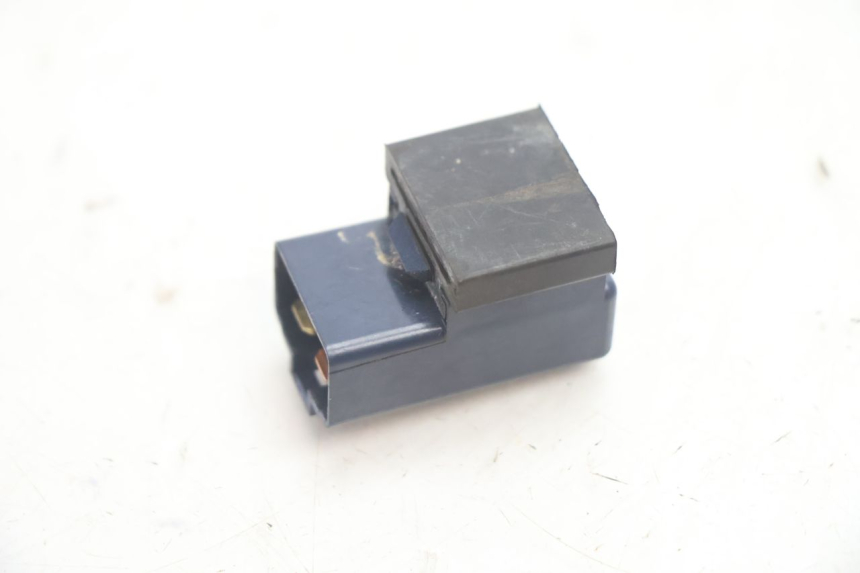 photo de RELÉ ELÉCTRICO YAMAHA BW'S BWS 125 (2010 - 2013) - Otra perspectiva