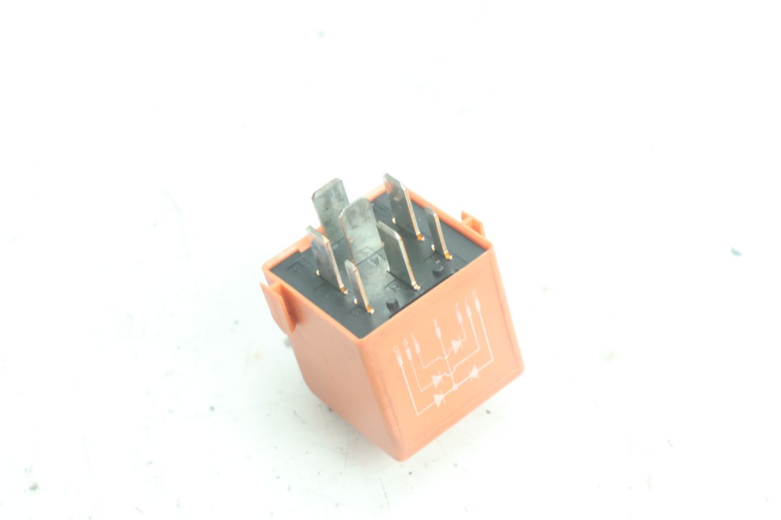 photo de RELÉ ELÉCTRICO BMW C1 125 (2000 - 2003) - Zoom estado de uso