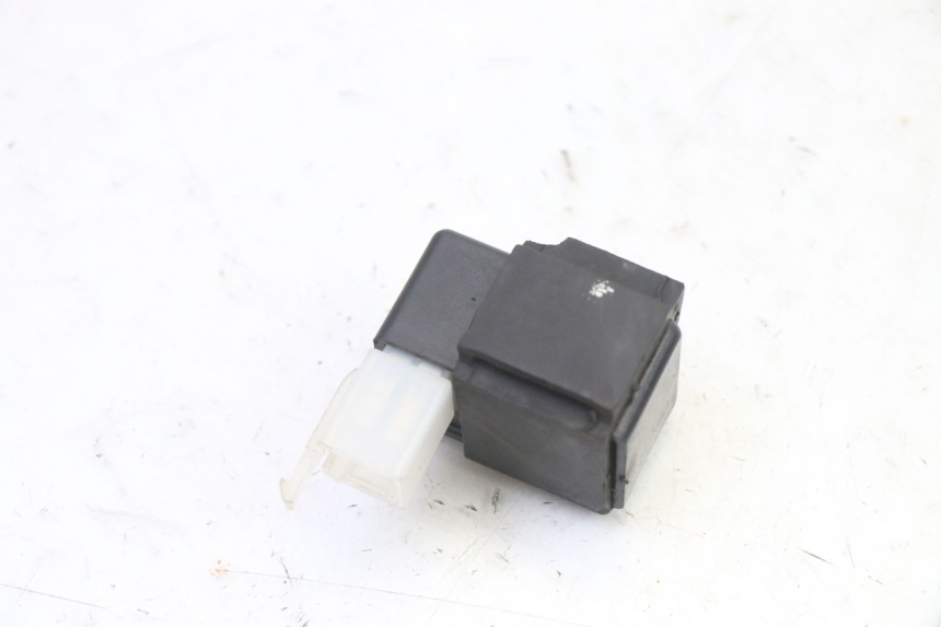 photo de RELE HONDA CBR RR FIREBLADE 900 (1992 - 1994) - Detalle de la pieza