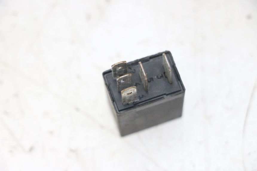 photo de RELÉ ELÉCTRICO PEUGEOT CITYSTAR 50 (2013 - 2017) - Zoom estado de uso