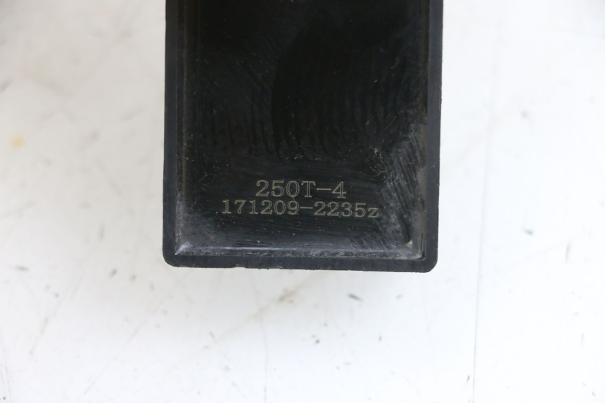 photo de RELE KSR CODE 125 (2018 - 2020) - Otra perspectiva