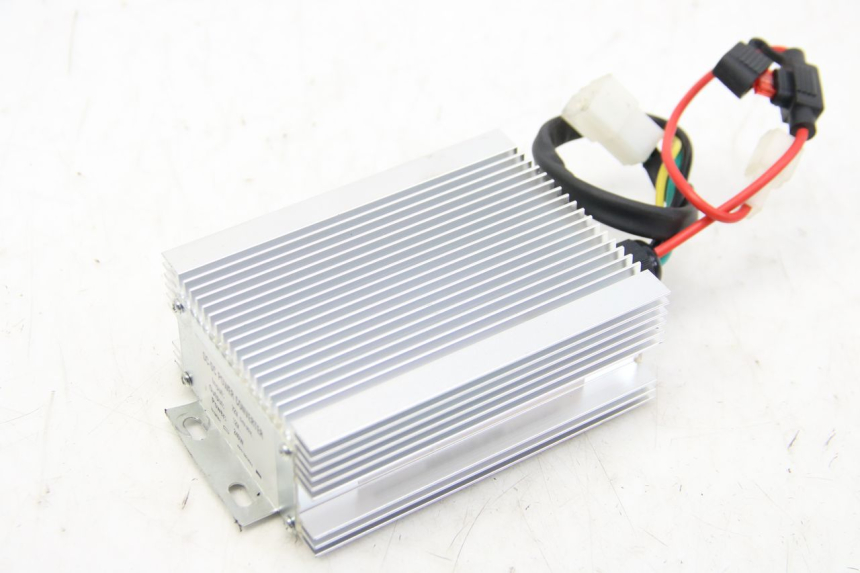 photo de RELÉ ELÉCTRICO EFUN E2GO 1 (2017 - 2021) - Primer plano técnico