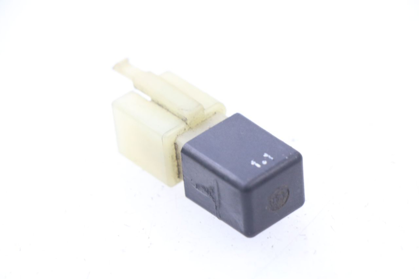 photo de RELE KAWASAKI ER5 ER-5 500 (2001 - 2004) - Detalle de la pieza