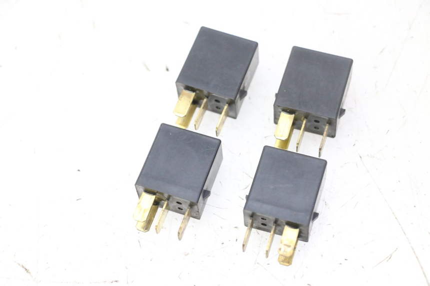 photo de RELÉ ELÉCTRICO HONDA FES S-WING SWING ABS 125 (2007 - 2015) - Vista principal