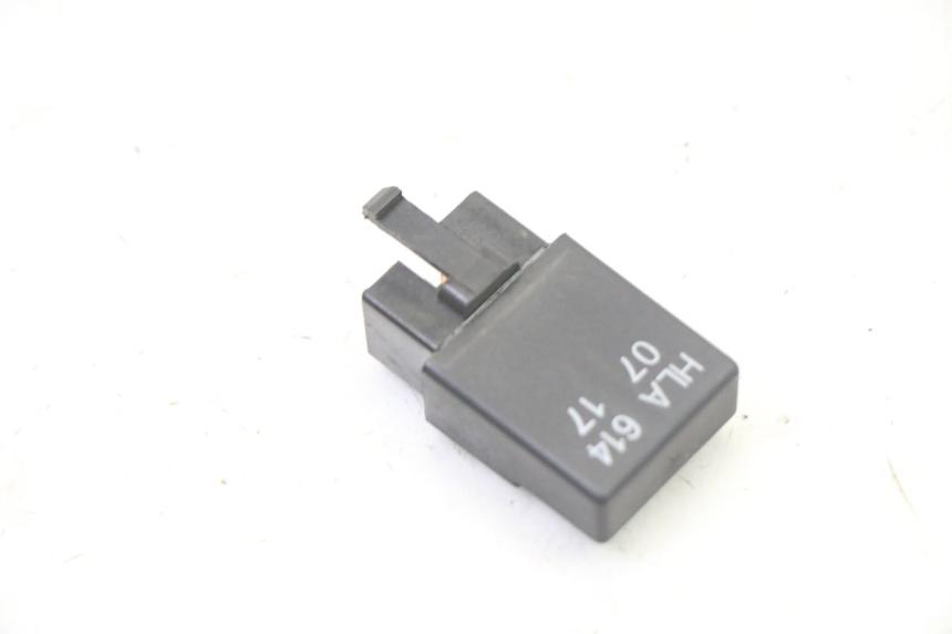 photo de RELÉ ELÉCTRICO SYM FIDDLE 3 III 125 (2014 - 2020) - Detalle de la pieza