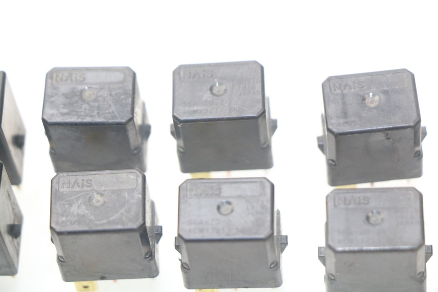 photo de RELÉ ELÉCTRICO YAMAHA FJR ABS 1300 (2006 - 2012) - Otra perspectiva