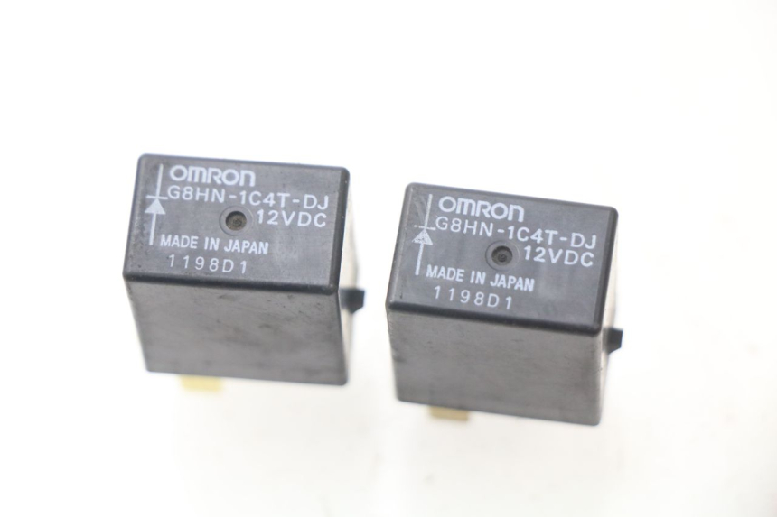 photo de RELÉ ELÉCTRICO YAMAHA FJR ABS 1300 (2006 - 2012) - Detalles de los puntos de fijación