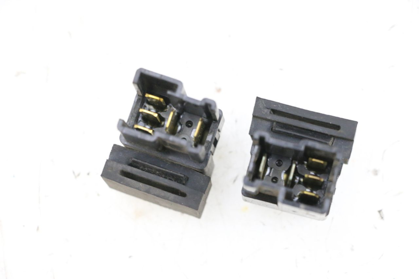 photo de RELÉ ELÉCTRICO YAMAHA FJR ABS 1300 (2006 - 2012) - Estado de la superficie y material