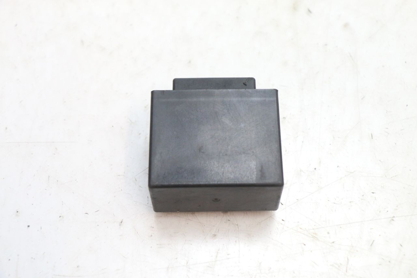 photo de RELE YAMAHA FJR 1300 (2001 - 2005) - Primer plano técnico