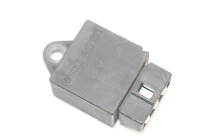 photo de RELÉ ELÉCTRICO PIAGGIO FLY 2T 50 (2004 - 2017) - Detalle de la pieza