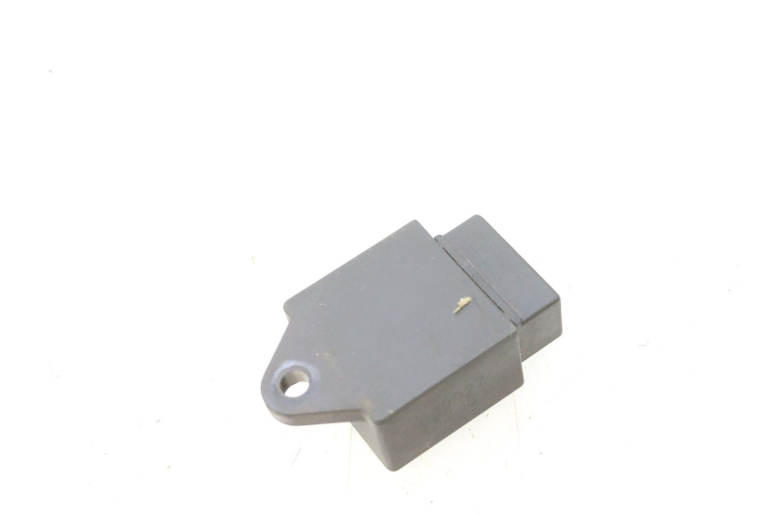 photo de RELÉ ELÉCTRICO PIAGGIO FLY 2T 50 (2004 - 2017) - Otra perspectiva