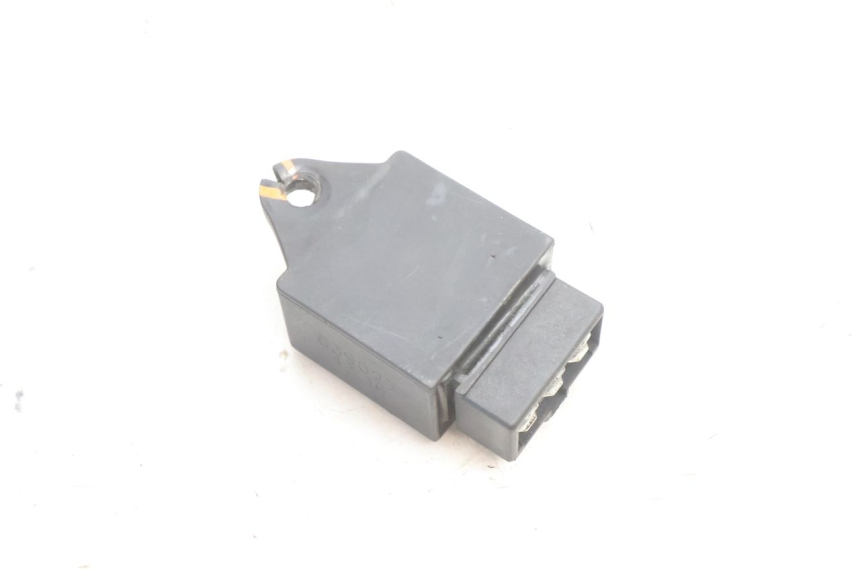 photo de RELÉ ELÉCTRICO PIAGGIO FLY 2T 50 (2004 - 2017) - Primer plano técnico