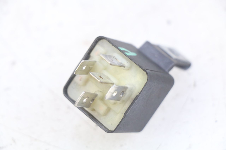 photo de RELÉ ELÉCTRICO PIAGGIO FLY 4T 50 (2013 - 2017) - Zoom estado de uso