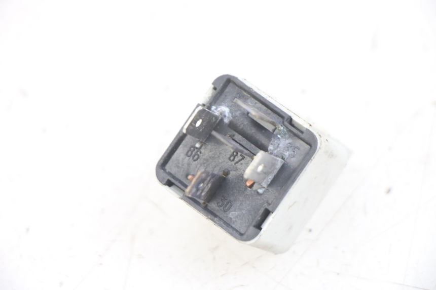 photo de RELÉ ELÉCTRICO PIAGGIO FLY 125 (2005 - 2012) - Zoom estado de uso