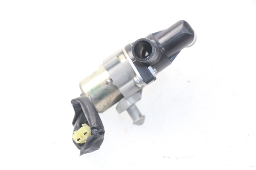 photo de RELE YAMAHA FZ8 800 (2010 - 2016) - Otra perspectiva