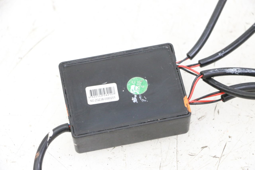 photo de RELE KUKIRIN G2 MASTER 1 - Primer plano técnico