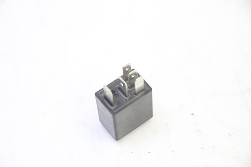 photo de RELE BMW G310 R 310 (2016 - 2020) - Zoom estado de uso