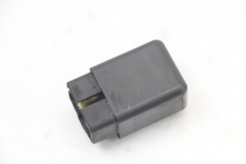 photo de RELE SUZUKI GN 125 (1997 - 2000) - Otra perspectiva