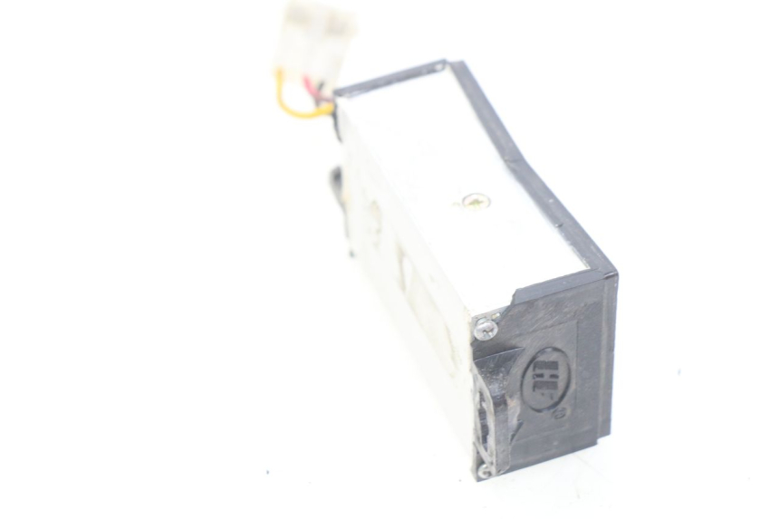 photo de RELÉ ELÉCTRICO EUROCKA GREEN 1 - Otra perspectiva