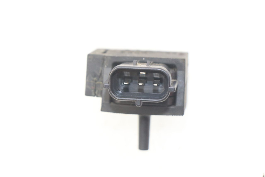 photo de RELE SUZUKI GSX-R GSXR 750 (2011 - 2016) - Detalle de la pieza