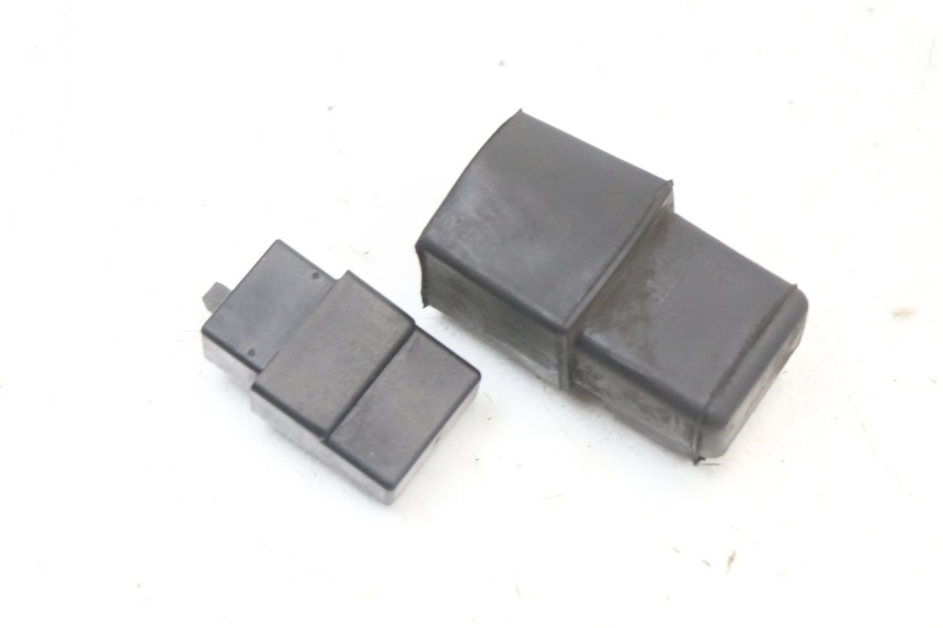 photo de RELE HONDA NES AROBASE 125 (2000 - 2003) - Otra perspectiva