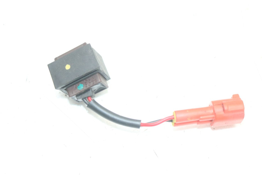 photo de RELE HUSQVARNA SVARTPILEN 401 (2018 - 2023) - Otra perspectiva