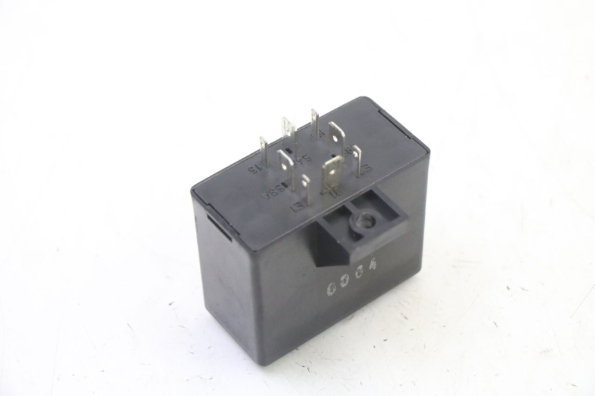 photo de RELE BMW K 75 RT 750 (1989 - 1997) - Primer plano técnico