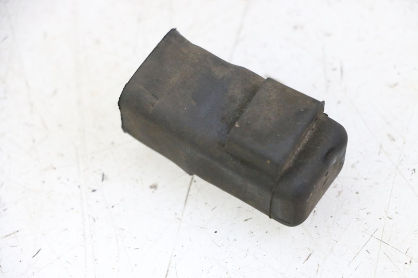 photo de RELÉ ELÉCTRICO KAWASAKI ZR7 ZR-7 S 750 (1999 - 2004) - Detalle de la pieza