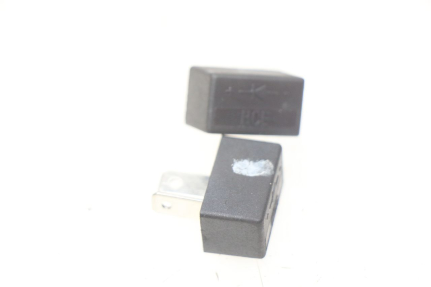 photo de RELé ELéCTRICO PEUGEOT KISBEE 4T 50 (2018 - 2022) - Detalle de la pieza