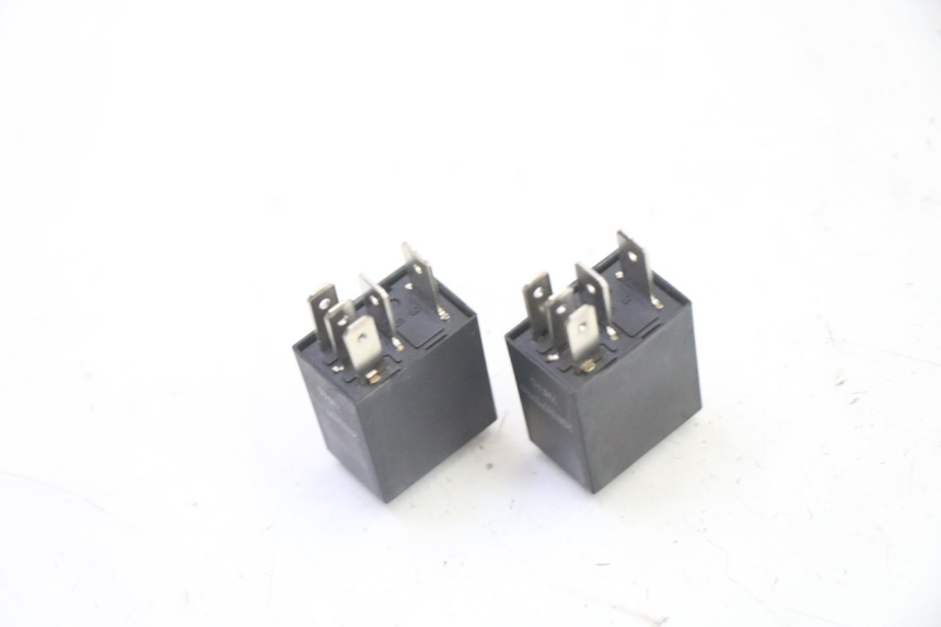 photo de RELé ELéCTRICO PEUGEOT KISBEE 4T 50 (2018 - 2022) - Zoom estado de uso