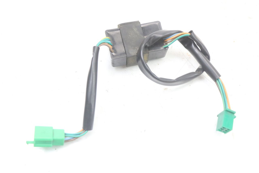 photo de RELÉ ELÉCTRICO KYMCO X-TOWN XTOWN 125 (2016 - 2021) - Primer plano técnico