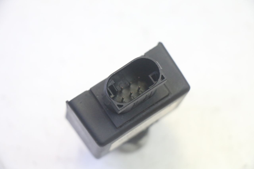 photo de RELÉ ELÉCTRICO PEUGEOT LUDIX 50 (2005 - 2007) - Otra perspectiva