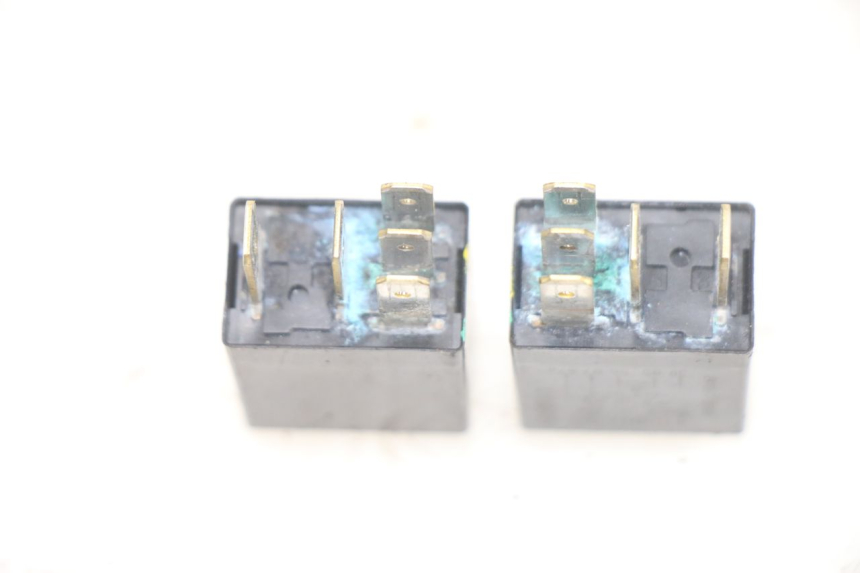 photo de RELÉ ELÉCTRICO PIAGGIO MEDLEY 125 (2016 - 2023) - Detalle de la pieza