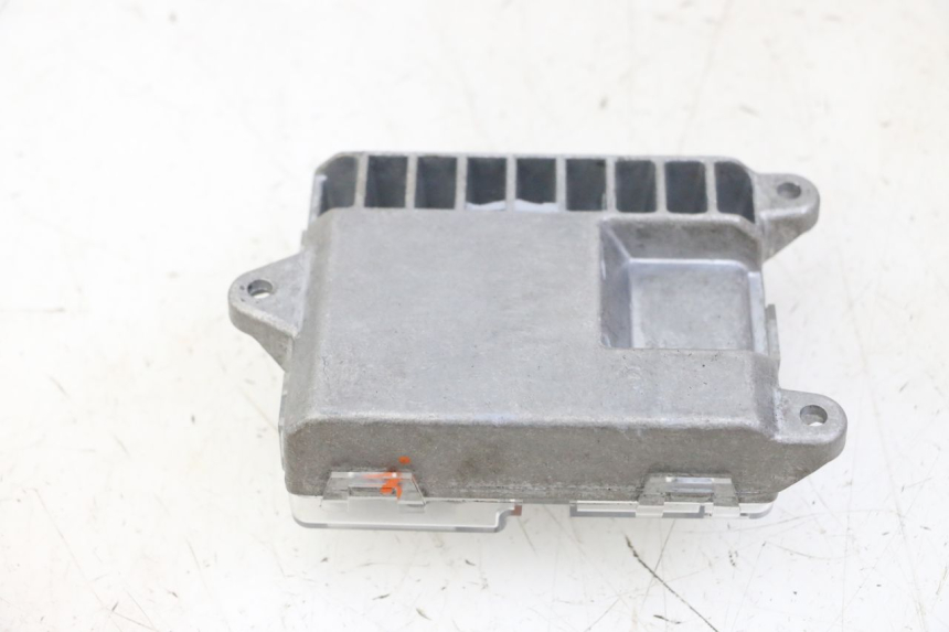 photo de RELAY ELÉCTRICO XIAOMI MI PRO 2 1 - Otra perspectiva