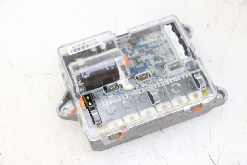 photo de RELAY ELÉCTRICO XIAOMI MI PRO 2 1 - Estado de la superficie y material