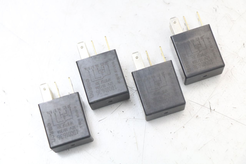 photo de RELE PIAGGIO MP3 HPE 350 (2018 - 2020) - Zoom estado de uso