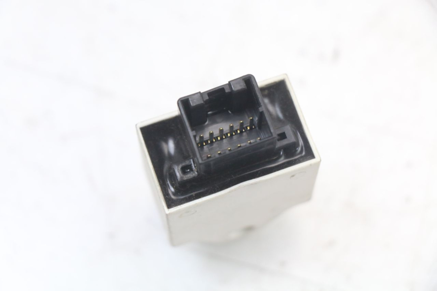 photo de RELE PIAGGIO MP3 HPE 350 (2018 - 2020) - Primer plano técnico