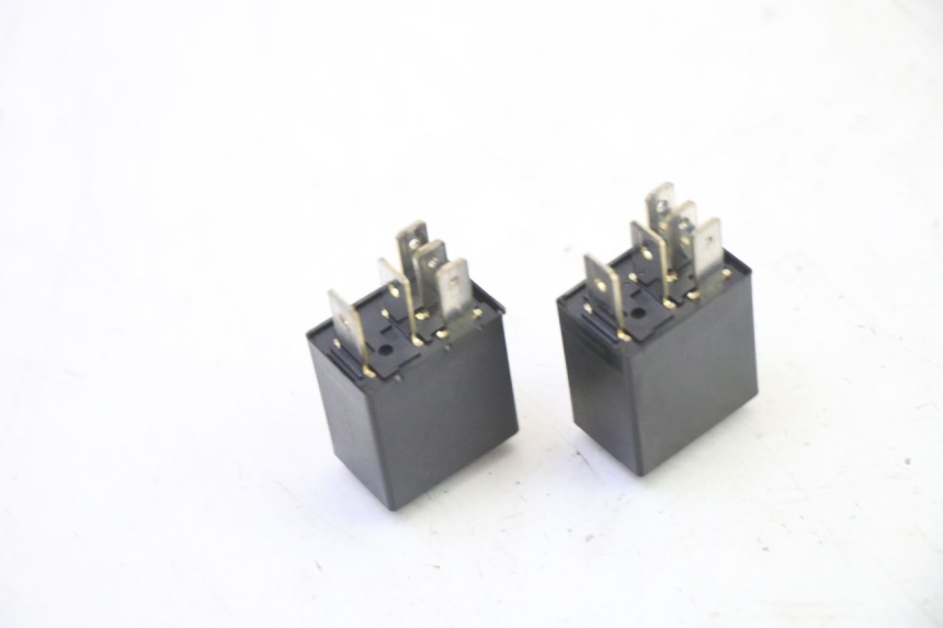 photo de RELE PIAGGIO MP3 HPE 310 (2024 - 2025) - Detalle de la pieza