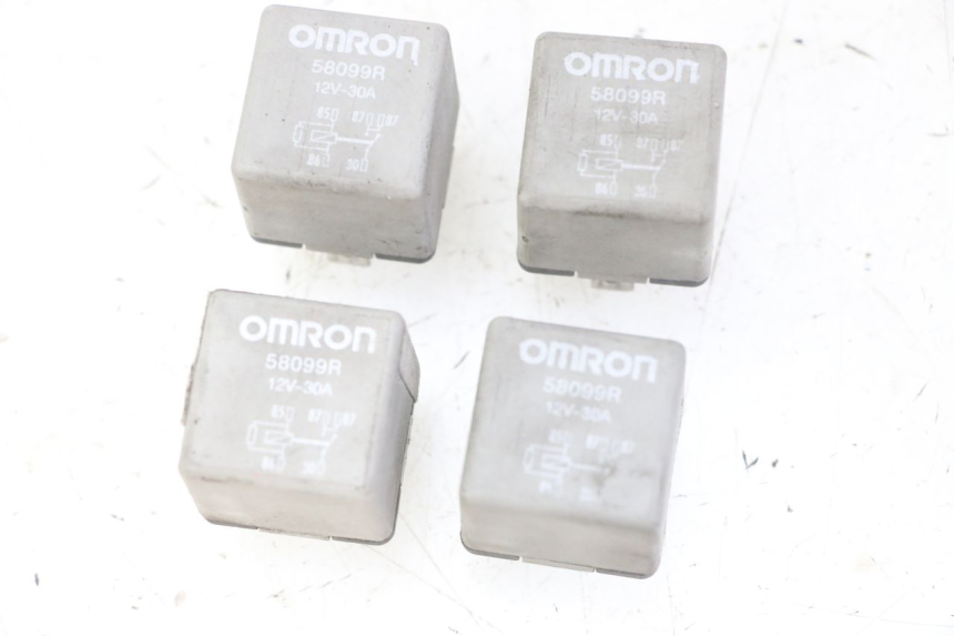 photo de RELÉ ELÉCTRICO PIAGGIO MP3 LT 300 (2010 - 2016) - Otra perspectiva