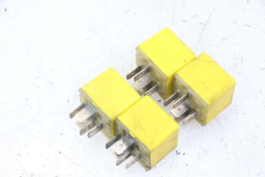 photo de RELÉ ELÉCTRICO PIAGGIO MP3 LT 400 (2007 - 2012) - Otra perspectiva