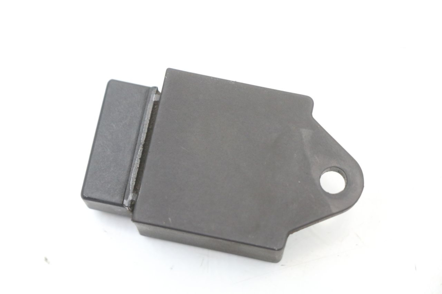 photo de RELÉ ELÉCTRICO PIAGGIO MP3 125 (2006 - 2014) - Primer plano técnico