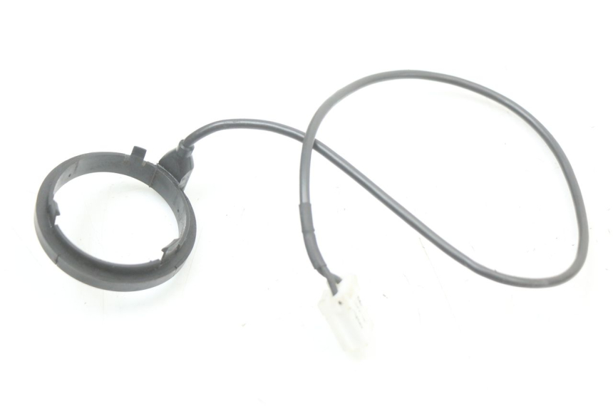 photo de RELÉ ELÉCTRICO PIAGGIO MP3 125 (2006 - 2014) - Otra perspectiva